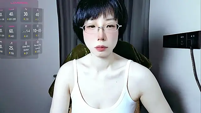lin lin 520 520 online show from May 14, 2026, 4:04 pm