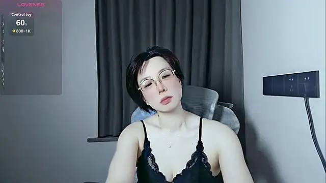 Snapshot of lin_lin_520_520 chatting on June 25, 2026, 3:50 pm lin lin 520 520 online show from June 25, 2026, 3:50 pm