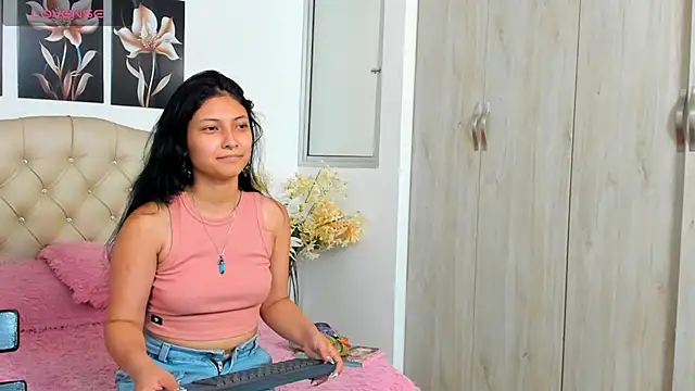 Tamar4 f00x online show from June 21, 2026, 8:03 pm