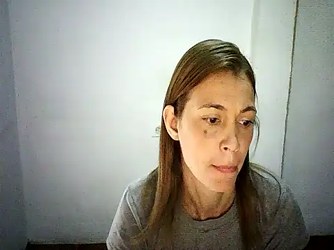 Sophy cambell online show from March 11, 2026, 1:27 pm