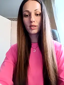 Snapshot of LunaCrystall chatting on April 29, 2026, 3:49 pm LunaCrystall online show from April 29, 2026, 3:49 pm