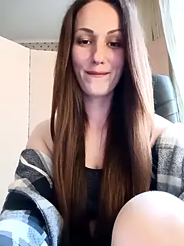 Snapshot of LunaCrystall chatting on April 30, 2026, 4:03 pm LunaCrystall online show from April 30, 2026, 4:03 pm