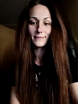 LunaCrystall online show from March 28, 2026, 4:52 pm