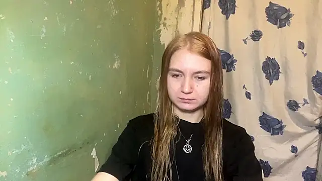 Lollybomb online show from May 4, 2026, 9:17 pm