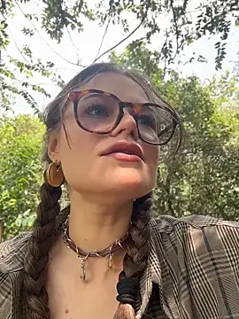 Snapshot of Tallulah_Kinky chatting on June 18, 2026, 4:56 pm Tallulah Kinky online show from June 18, 2026, 4:56 pm