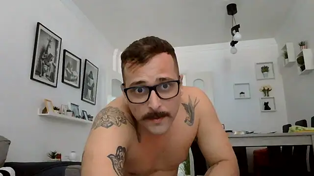 Snapshot of yanick931 chatting on June 6, 2026, 2:33 pm yanick931 online show from June 6, 2026, 2:33 pm