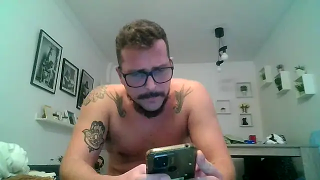 yanick931 online show from April 13, 2026, 12:36 am