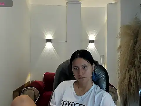 Snapshot of isabella_grace18 chatting on July 29, 2026, 12:26 pm isabella grace18 online show from July 29, 2026, 12:26 pm