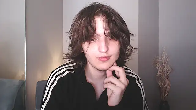 delalex online show from July 21, 2026, 9:49 pm