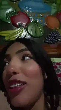 sylphiee  online show from April 19, 2026, 2:45 am