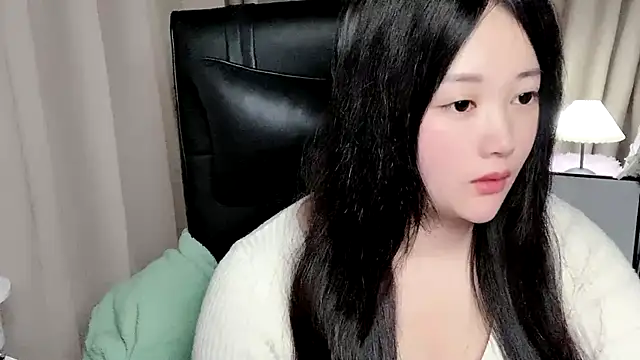 sisibaby20266 online show from April 23, 2026, 8:10 am