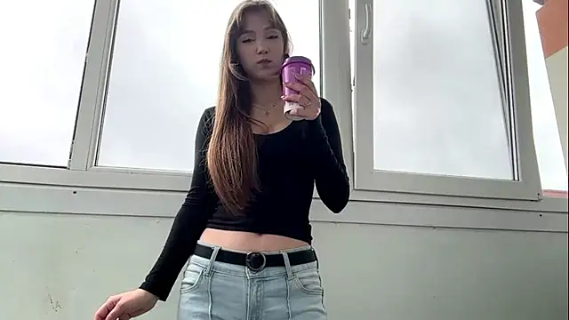 AnnaWasp online show from June 19, 2026, 5:24 am