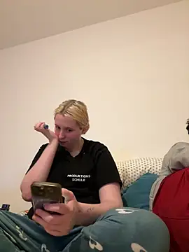 Young Milka online show from March 16, 2026, 8:44 pm