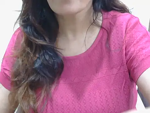 Snapshot of spicy_Zara chatting on June 14, 2026, 3:35 pm spicy Zara online show from June 14, 2026, 3:35 pm