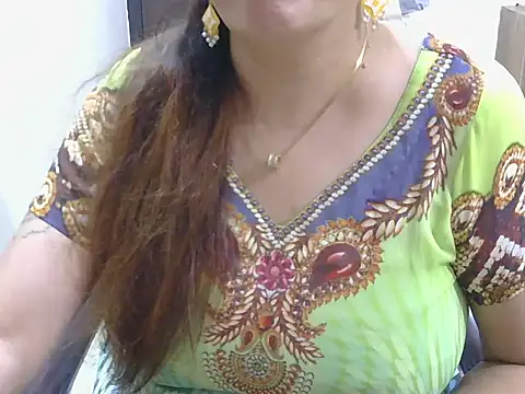 Snapshot of spicy_Zara chatting on June 18, 2026, 11:26 am spicy Zara online show from June 18, 2026, 11:26 am