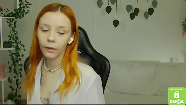 Snapshot of Rachel_lips chatting on June 12, 2026, 8:12 am Rachel lips online show from June 12, 2026, 8:12 am