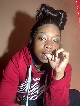 Snapshot of Caramel_Beauty chatting on May 13, 2026, 5:47 am Caramel Beauty online show from May 13, 2026, 5:47 am