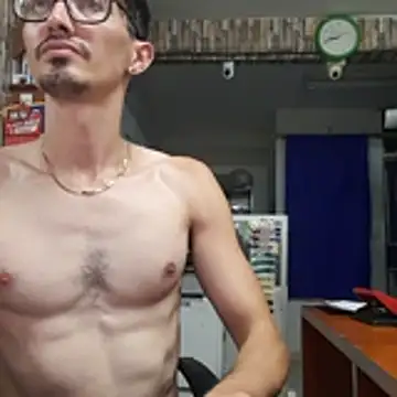 jhosuamoore online show from April 8, 2026, 1:40 am