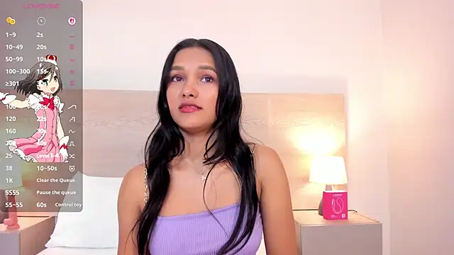 isabellathomass online show from July 27, 2026, 7:21 pm