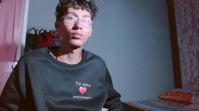 Daniel DLuxxx online show from March 25, 2026, 5:23 pm