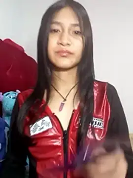 KarolaMendez online show from April 23, 2026, 6:31 pm