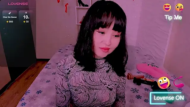 Akiko Yun online show from April 23, 2026, 11:38 am