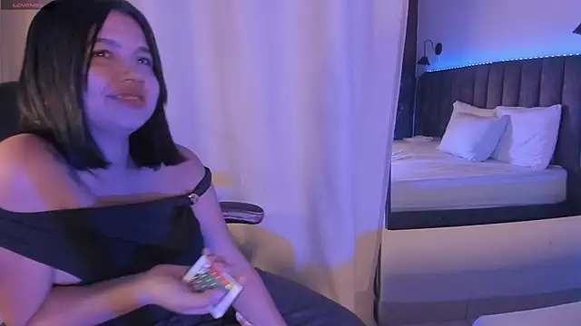 selena  smith1 online show from April 6, 2026, 4:41 am