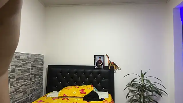 Snapshot of matiass_vegas chatting on March 19, 2026, 1:27 am matiass vegas online show from March 19, 2026, 1:27 am