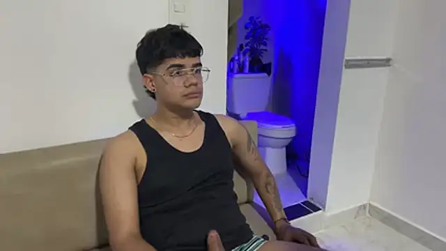 Snapshot of matiass_vegas chatting on April 8, 2026, 3:52 am matiass vegas online show from April 8, 2026, 3:52 am