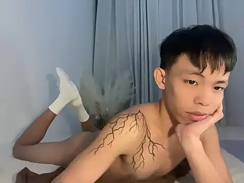 Snapshot of hottasianboy chatting on July 7, 2026, 1:58 pm hottasianboy online show from July 7, 2026, 1:58 pm