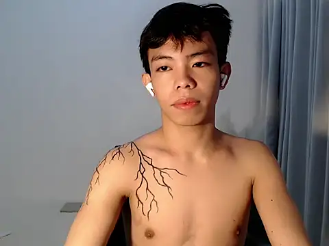 hottasianboy online show from May 31, 2026, 9:15 pm