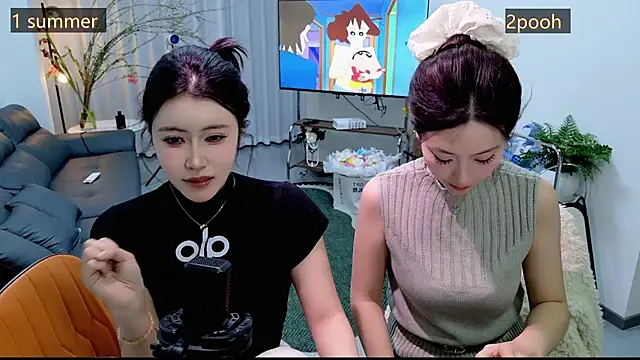 Summerbaby-001 online show from March 17, 2026, 12:19 pm