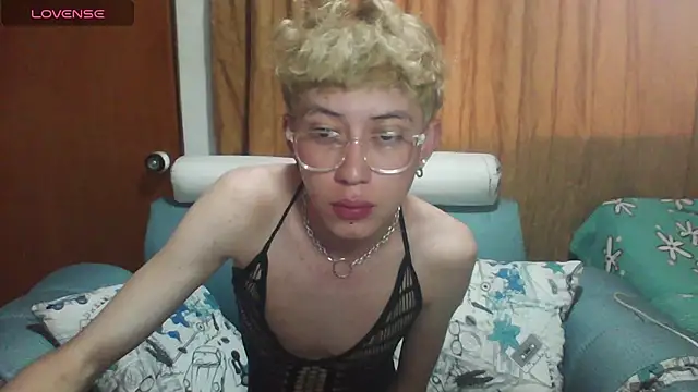 Snapshot of andy_parkert chatting on March 19, 2026, 4:18 pm andy parkert online show from March 19, 2026, 4:18 pm