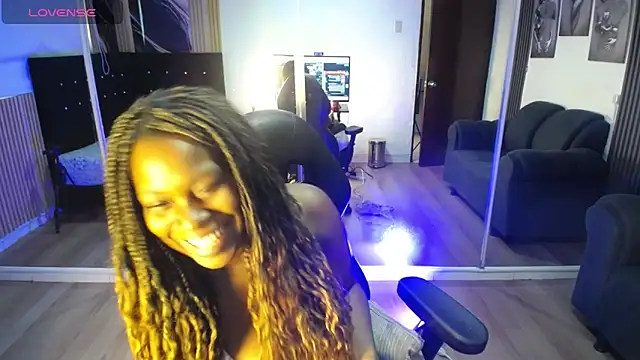 Ebony rizon online show from April 20, 2026, 1:24 pm