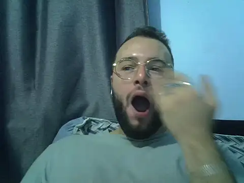 Snapshot of piazaocwb23 chatting on May 17, 2026, 3:45 pm piazaocwb23 online show from May 17, 2026, 3:45 pm