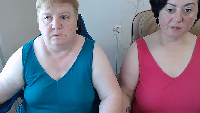 Snapshot of Lindy-Jeanie chatting on June 19, 2026, 2:23 pm Lindy-Jeanie online show from June 19, 2026, 2:23 pm