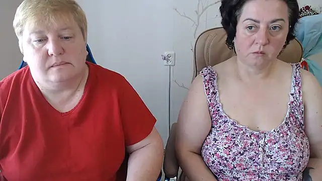 Snapshot of Lindy-Jeanie chatting on July 25, 2026, 8:22 am Lindy-Jeanie online show from July 25, 2026, 8:22 am
