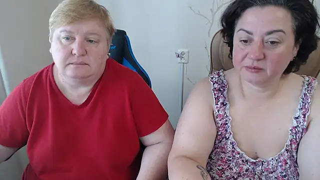Snapshot of Lindy-Jeanie chatting on July 30, 2026, 6:12 am Lindy-Jeanie online show from July 30, 2026, 6:12 am