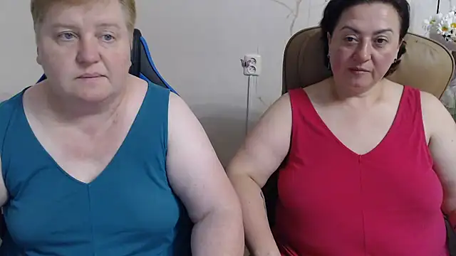 Snapshot of Lindy-Jeanie chatting on June 25, 2026, 7:19 pm Lindy-Jeanie online show from June 25, 2026, 7:19 pm