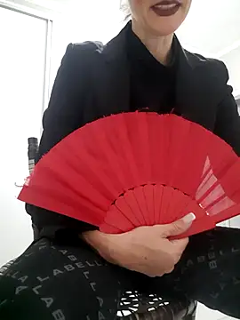 pimentinha02 online show from May 2, 2026, 2:17 am