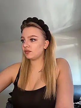 Snapshot of bettyloveu chatting on March 19, 2026, 10:59 am bettyloveu online show from March 19, 2026, 10:59 am