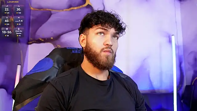 Snapshot of Oliver_Dallas1 chatting on May 14, 2026, 5:48 am Oliver Dallas1 online show from May 14, 2026, 5:48 am