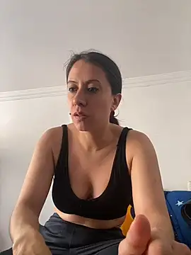 Snapshot of ItsAmara chatting on August 2, 2026, 9:12 pm ItsAmara online show from August 2, 2026, 9:12 pm