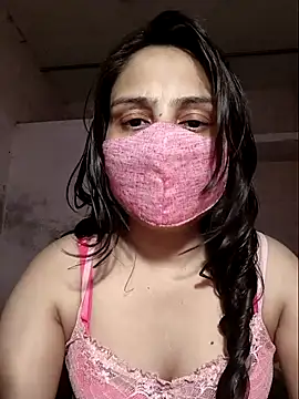 Snapshot of Your_Izlaa chatting on April 24, 2026, 7:38 pm Your Izlaa online show from April 24, 2026, 7:38 pm