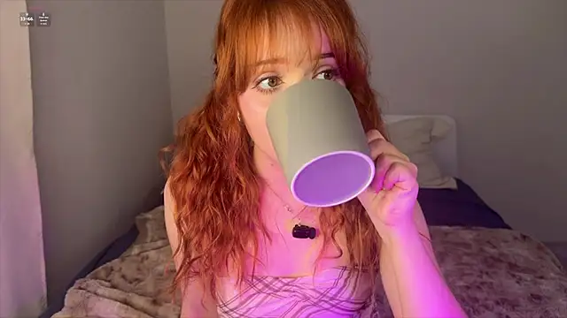 JuicySweetBliss online show from June 14, 2026, 9:05 pm