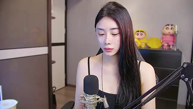 Snapshot of XiaoYuBao- chatting on June 8, 2026, 4:18 pm XiaoYuBao- online show from June 8, 2026, 4:18 pm