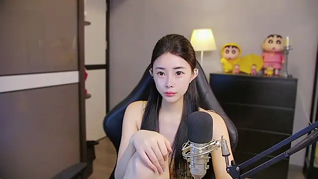 Snapshot of XiaoYuBao- chatting on July 25, 2026, 12:33 pm XiaoYuBao- online show from July 25, 2026, 12:33 pm