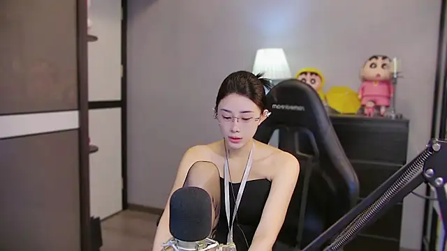 Snapshot of XiaoYuBao- chatting on July 4, 2026, 4:55 pm XiaoYuBao- online show from July 4, 2026, 4:55 pm