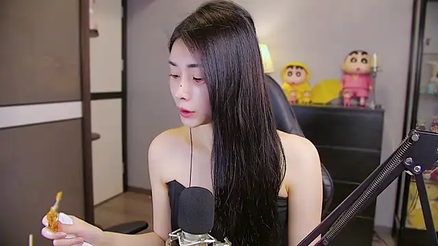 Snapshot of XiaoYuBao- chatting on May 12, 2026, 5:52 pm XiaoYuBao- online show from May 12, 2026, 5:52 pm