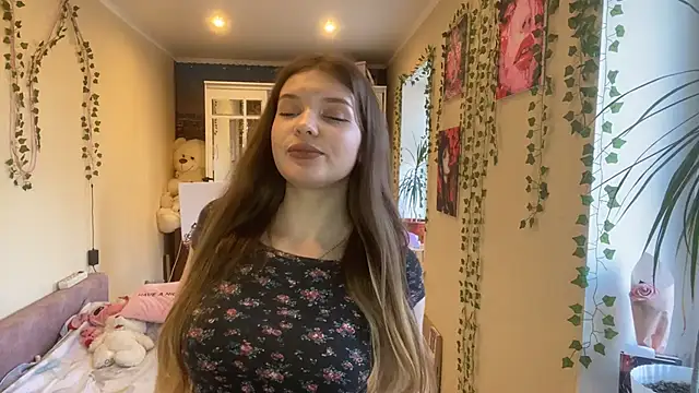 Snapshot of Lily__Moon_ chatting on March 22, 2026, 11:56 am Lily Moon online show from March 22, 2026, 11:56 am